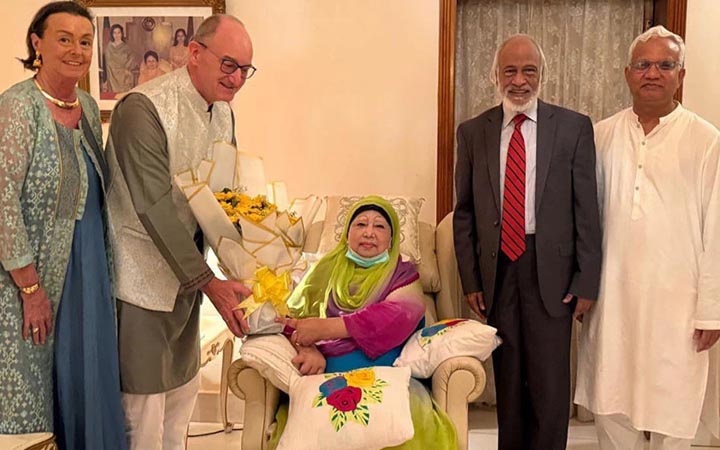 খালেদা জিয়ার সঙ্গে বিদায়ী জার্মান রাষ্ট্রদূতের সাক্ষাৎ